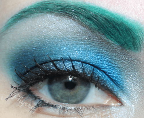 Using UD Anti-Aging Primer Potion with Sugarpill. See the tutorial.