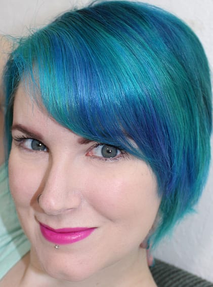 July Bright Turquoise blue Bob