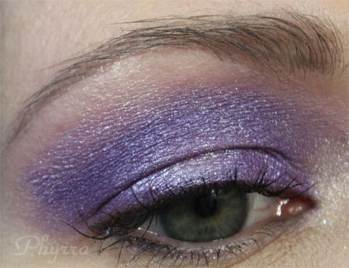 Winter Beauty Trend Metallic Purple Eyes