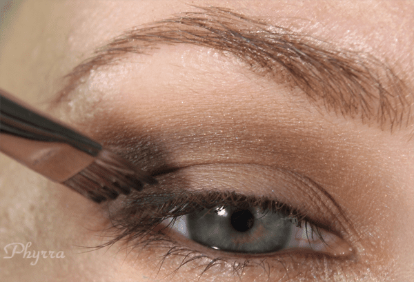 Tightline the upper lash line with Crave