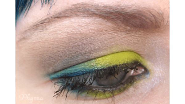 Urban Decay Electric Palette Look