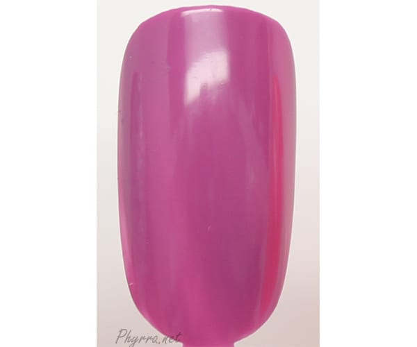 KBShimmer Radiant Orchid Swatch