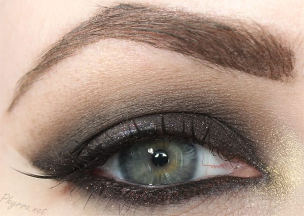 NARS Smokey Divinity Tutorial