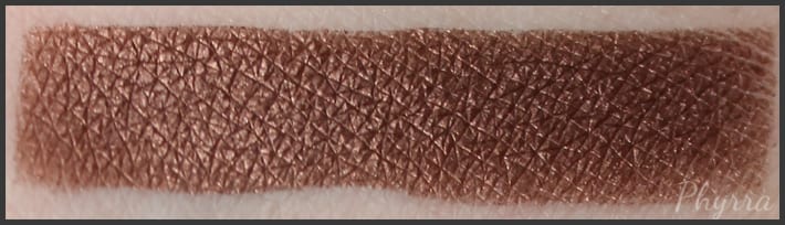 Urban Decay Reign Swatch