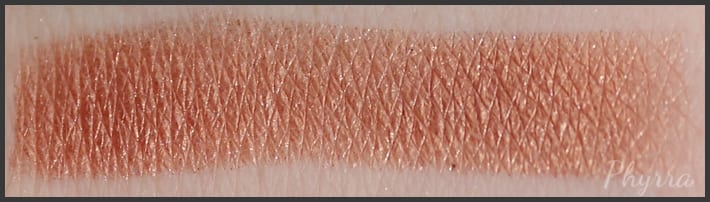 Urban Decay Trick Swatch