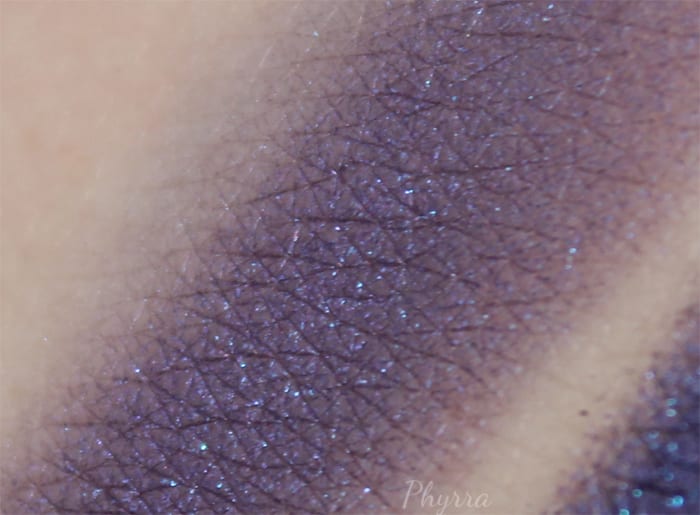 Kat Von D Metal Crush Eyeshadow in Danzig Swatch