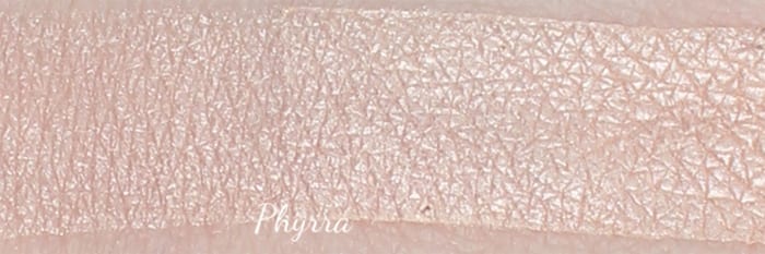 Japonesque Pixelated Shimmery Peach Highlighter Swatch