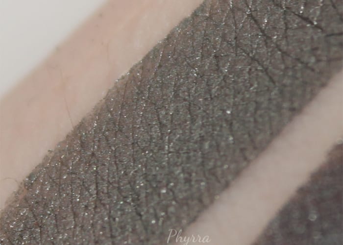 Japonesque Pixelated Metallic Silver Swatch