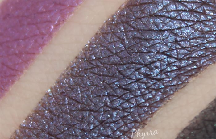 Urban Decay Voodoo Swatch