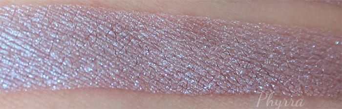 Femme Fatale Vampire Breath swatch