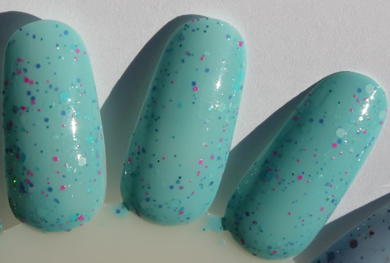 KBShimmer Pools Paradise swatch