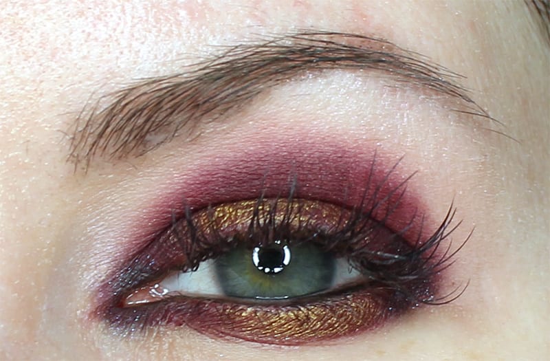 My Pretty Zombie Duochrome Eyeshadows Swatches Looks, Review