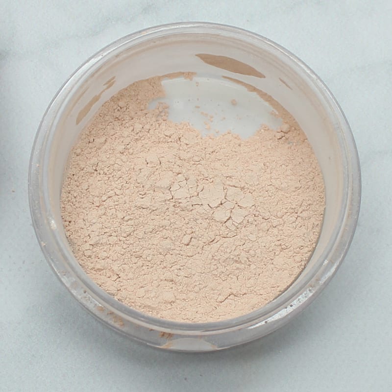 Lucy Minerals Courtney - 55% Snow White, 45% Light