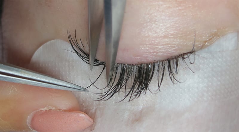 The Beginner’s Guide to Eyelash Extensions