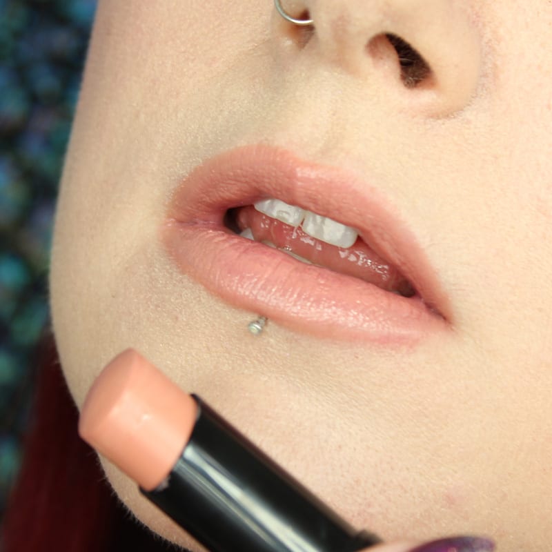 bareMinerals Gen Nude Lipsticks - Bubbles Radiant Lipstick swatch