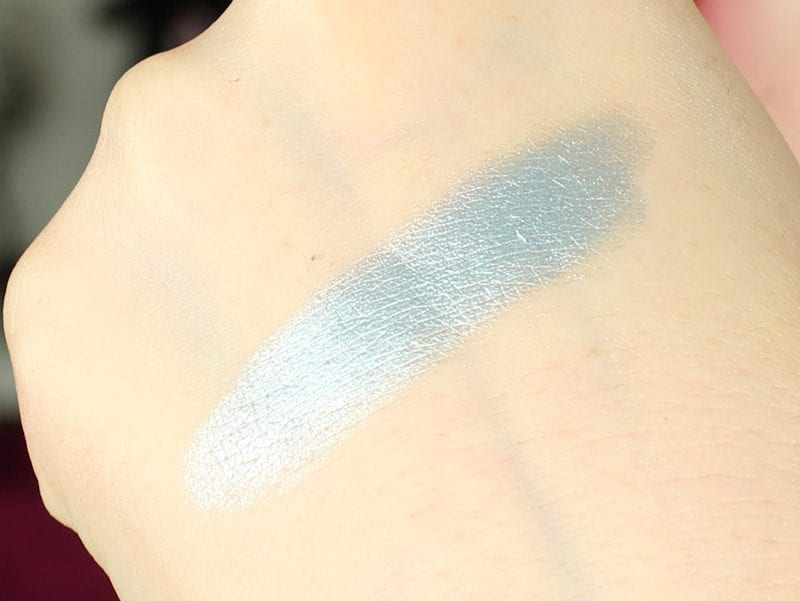 Makeup Geek Foiled Pigment in Atlantis swatch