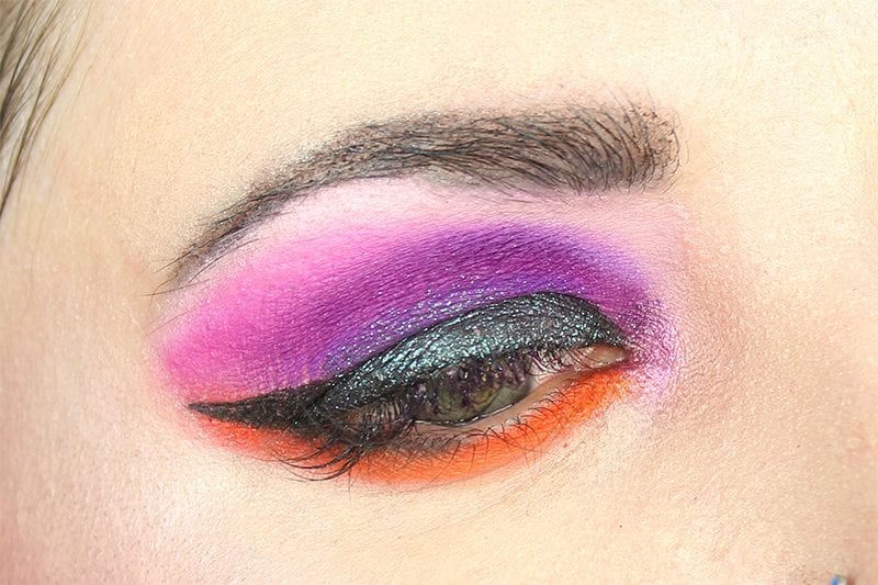 Wearing the Viseart Bright Editorial palette with the Urban Decay Moondust palette