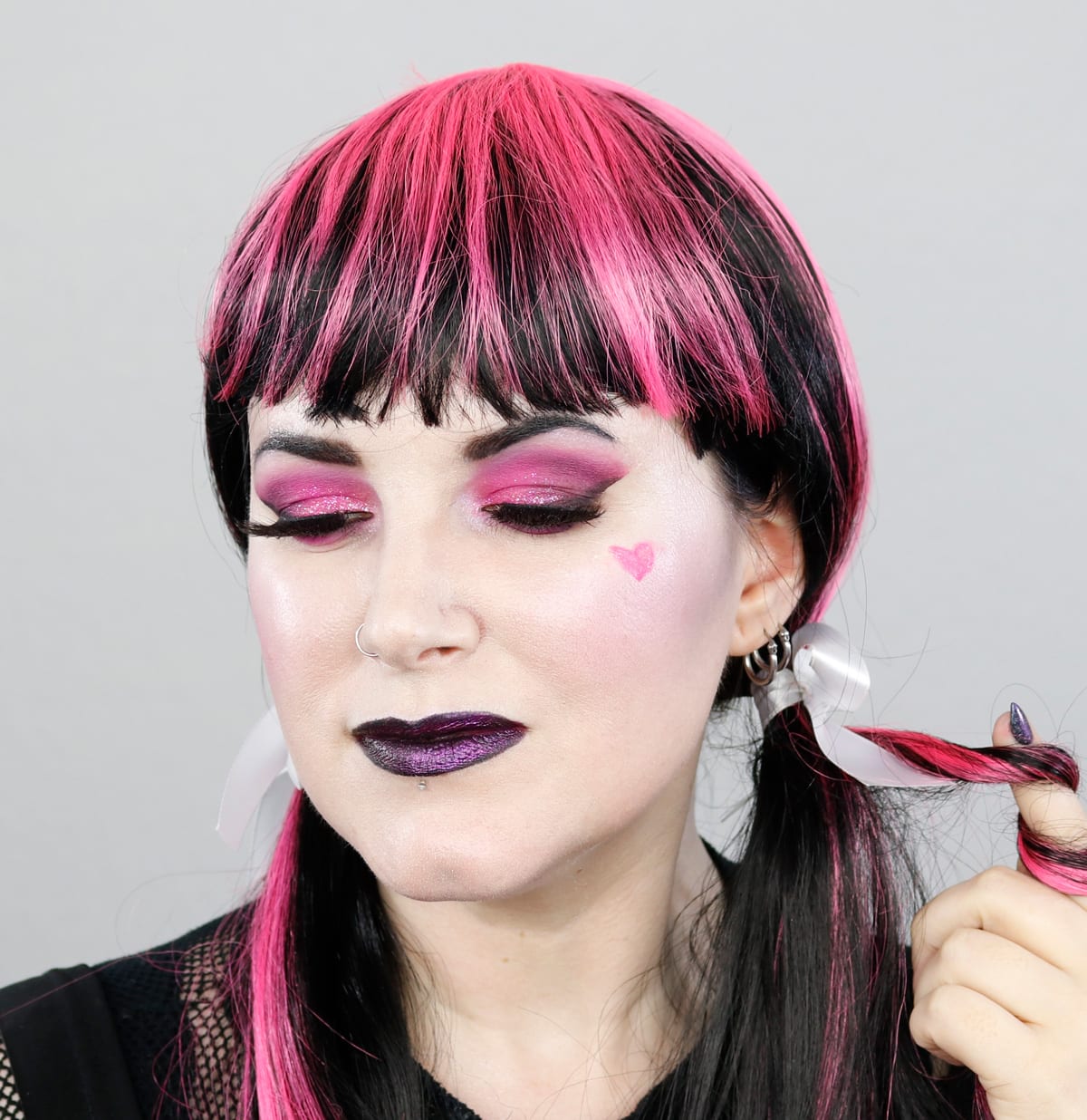 Monster High Draculaura Makeup Tutorial Fun and Easy Halloween