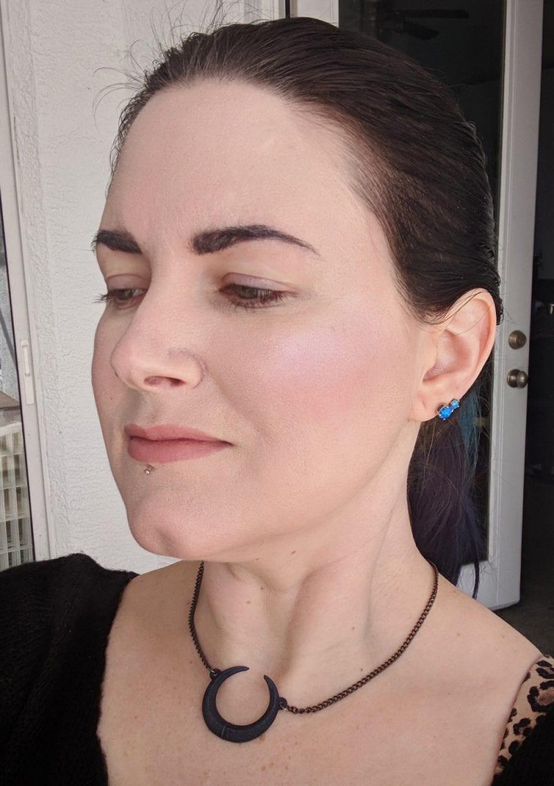 Idun Minerals Nordic Veil Foundation First Impressions Wear Test Review in the shade Jorunn on pale skin