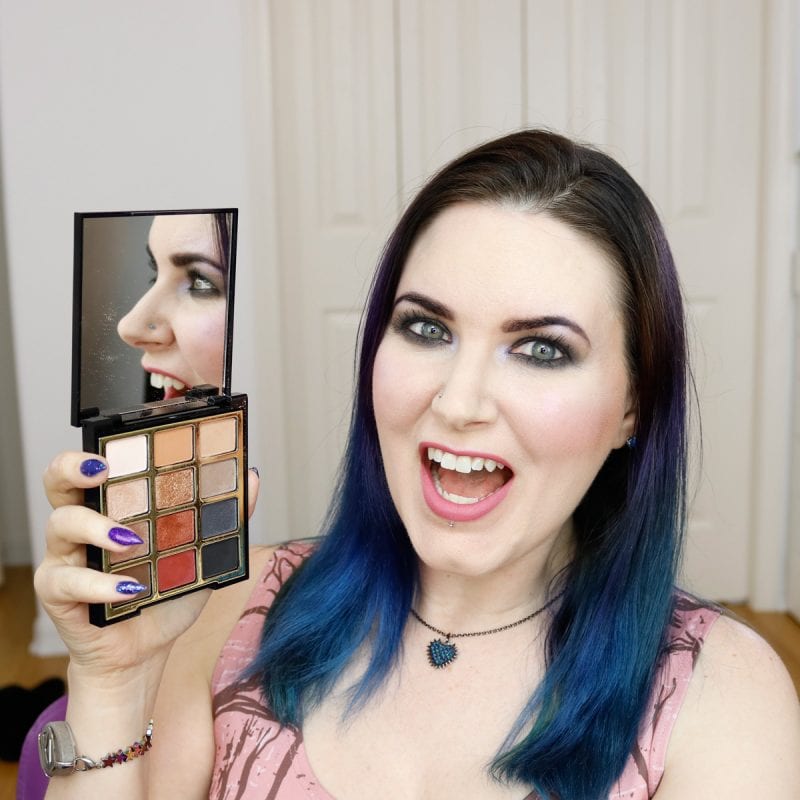 Milani Bold Obsessions Eyeshadow Palette Review, Swatches on Pale Skin, Eyeshadow Tutorial