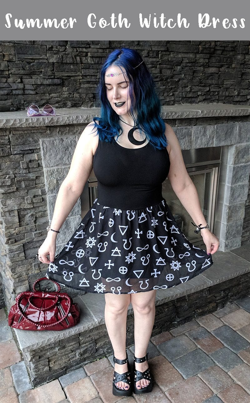 Summer Goth Witch Dress - I love wearing this dress for summer! It's so comfortable and cute. #summergoth #witchystyle #goth #gothicfashion