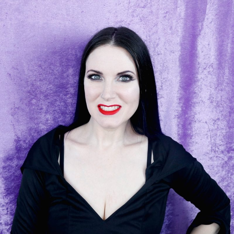 Morticia Addams Look