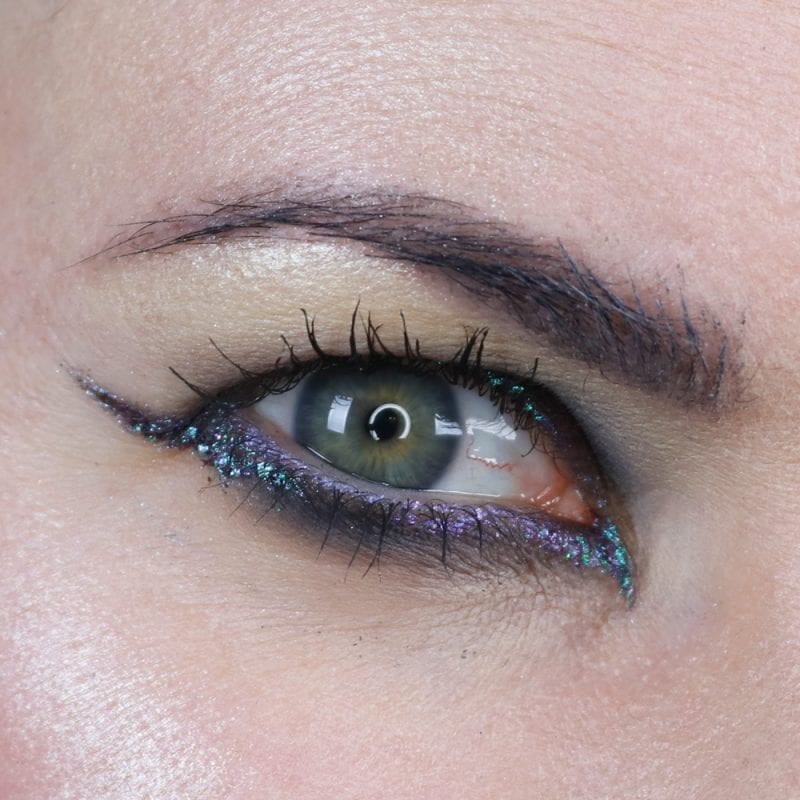 Winged Eyeliner on Hooded Eyes #hoodedeyes #crueltyfree #duochrome