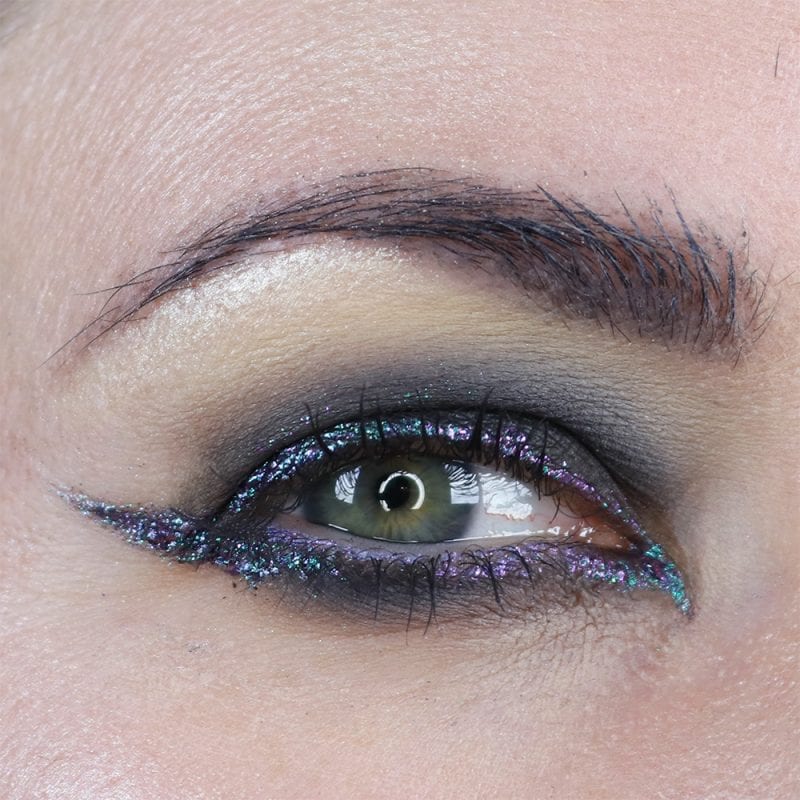 Winged Eyeliner on Hooded Eyes #hoodedeyes #crueltyfree #duochrome