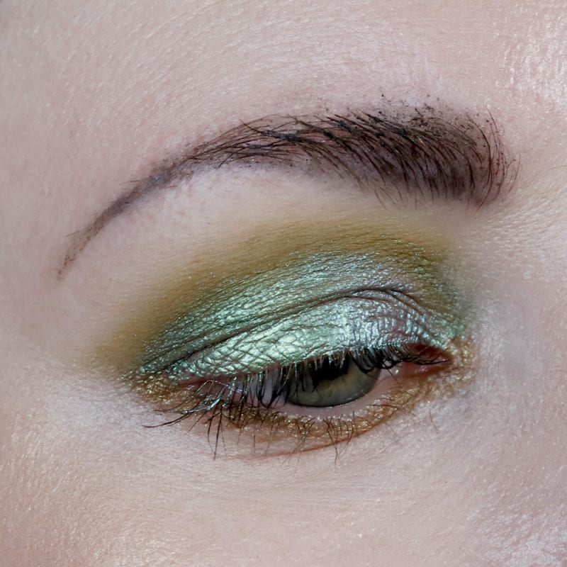Danessa Myricks Soulmate Twin Flames Eyeshadow - opal green and bronze duochrome