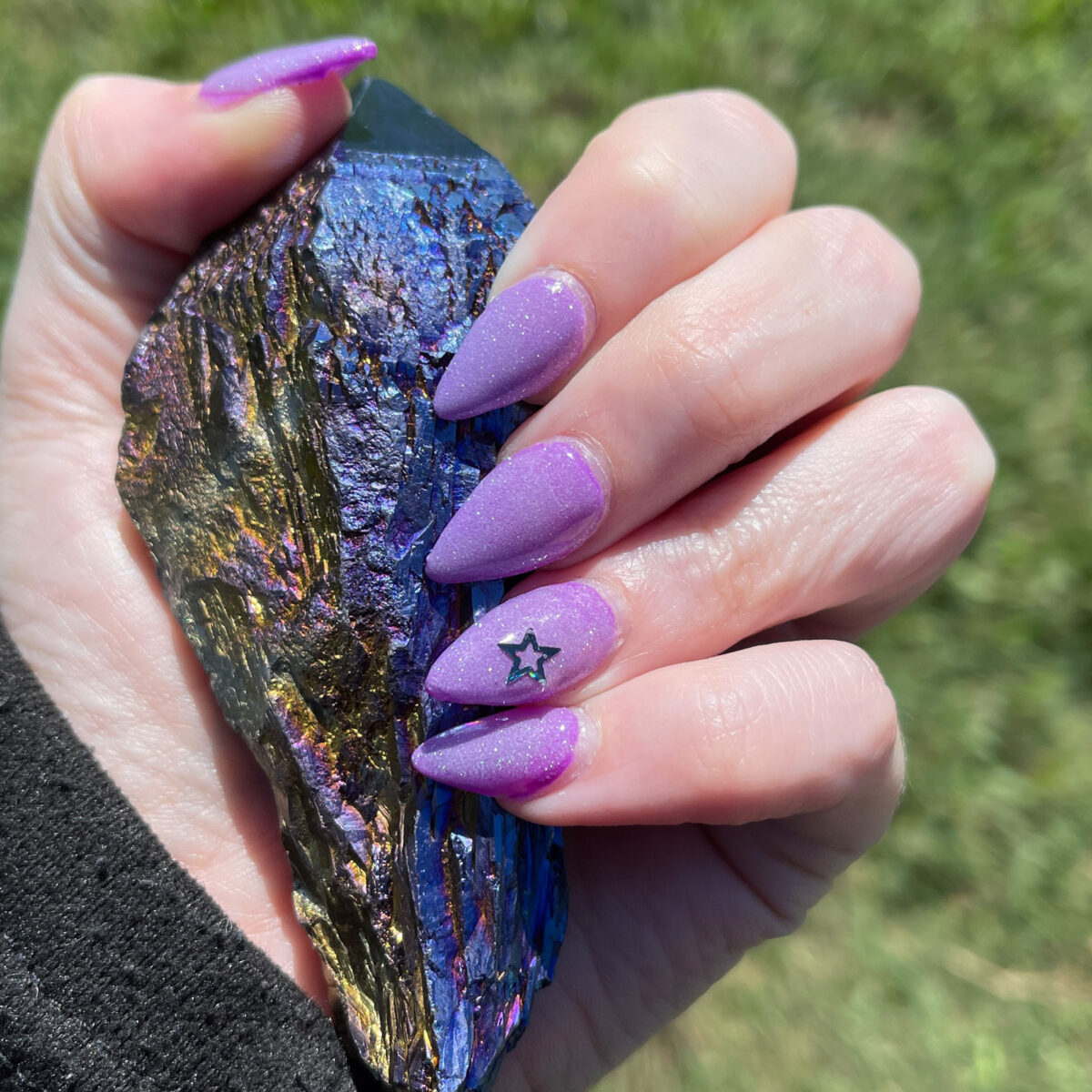 iGel Lilac You a Lot Nails