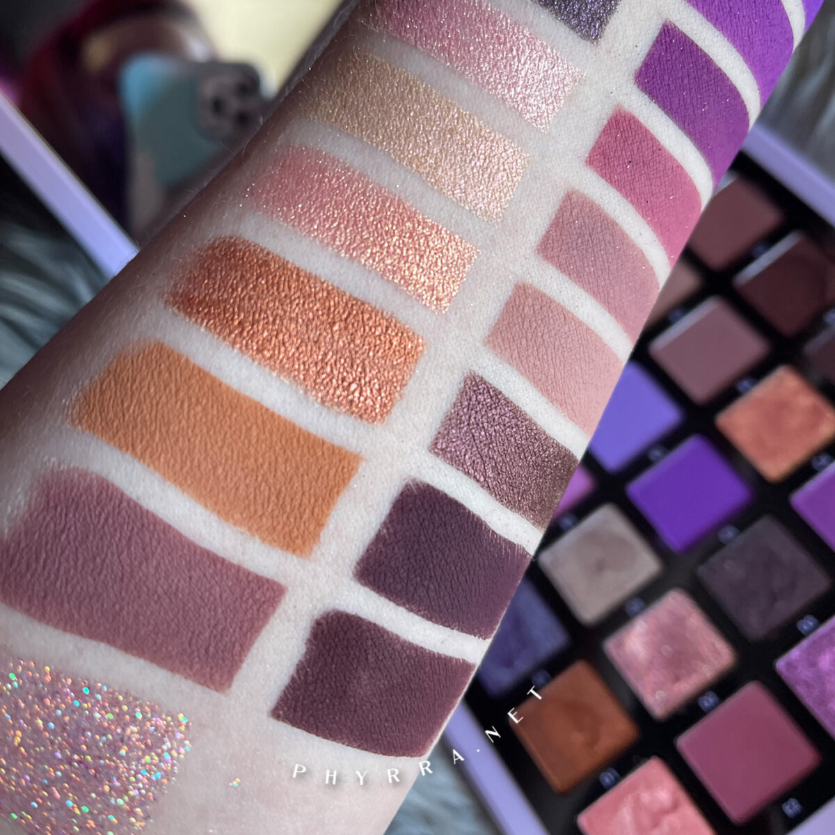 Norvina Pro Pigment Purple 5 Palette swatches