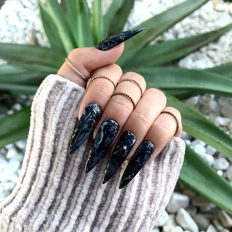 black stiletto nails designs 2022