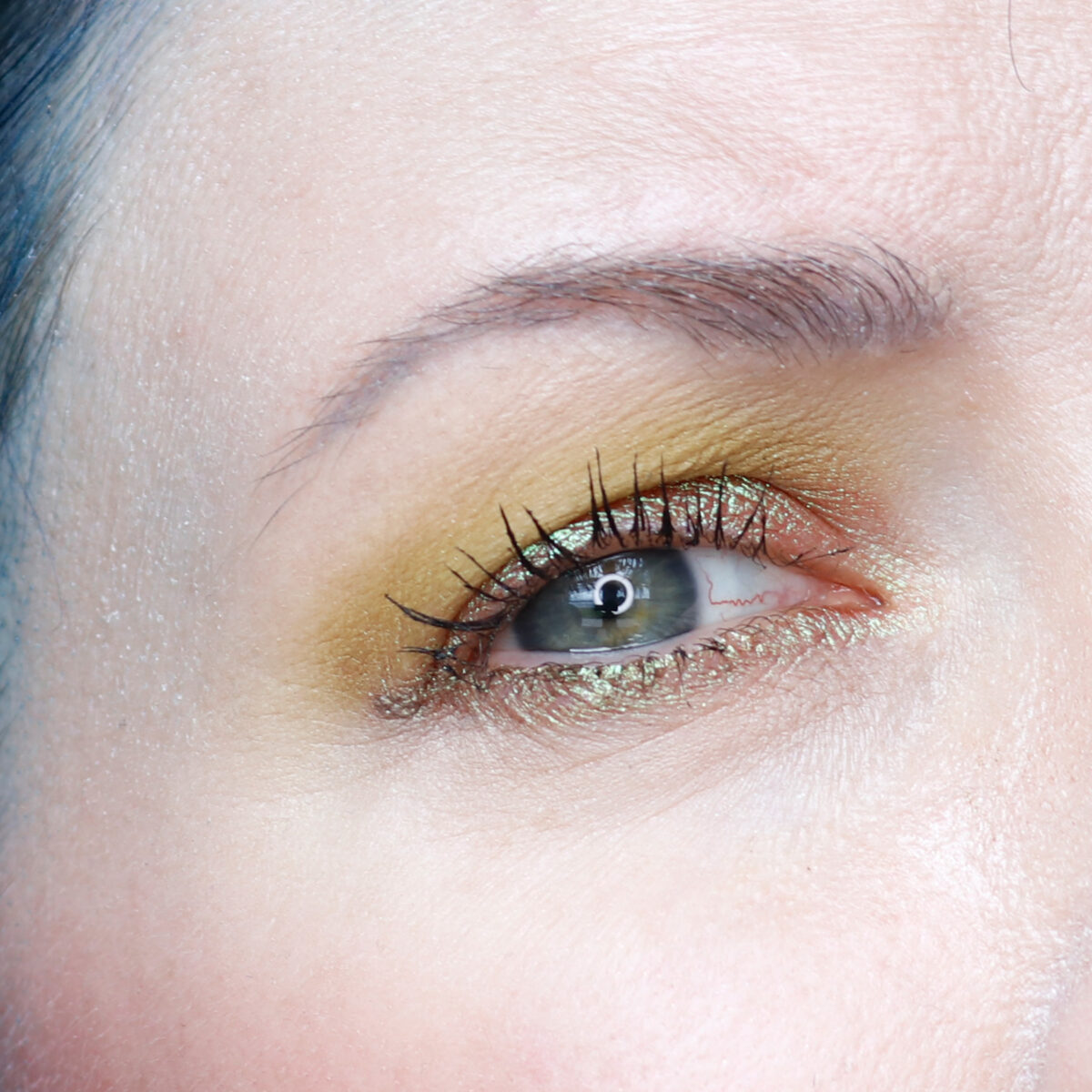 Olive green makeup tutorial ofr hooded eyes