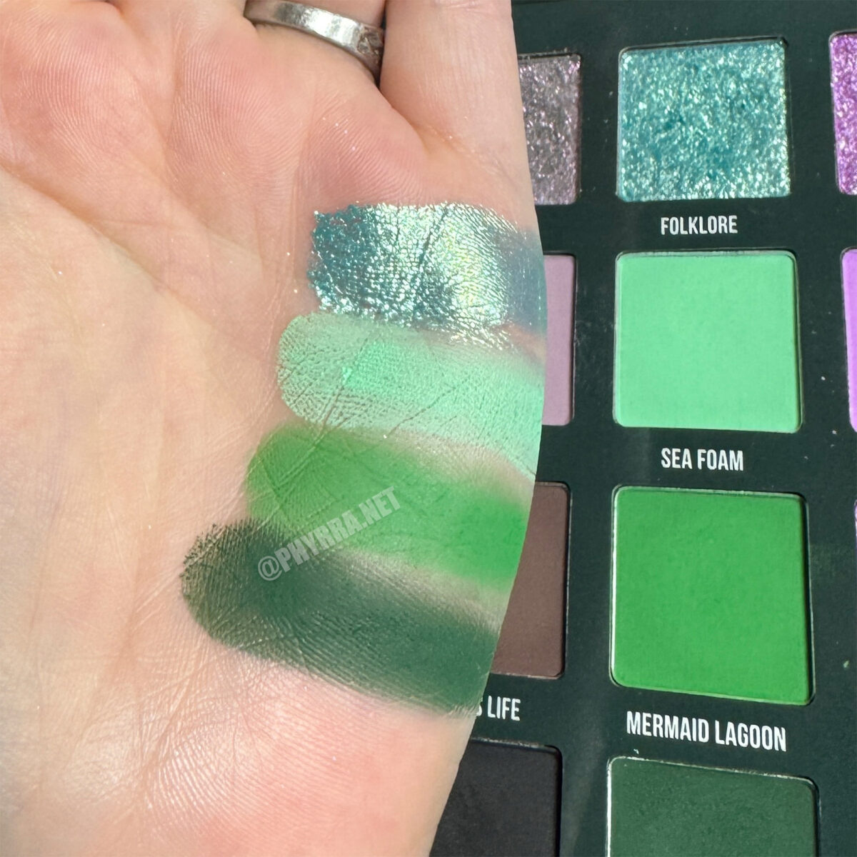 Cool toned green swatches from Blend Bunny Lure palette