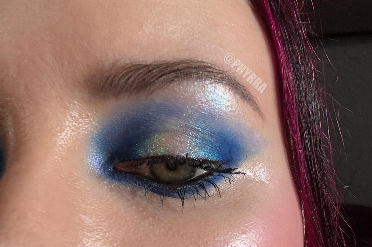 Blue Eyeshadow on Blue-Green Cyan Eyes