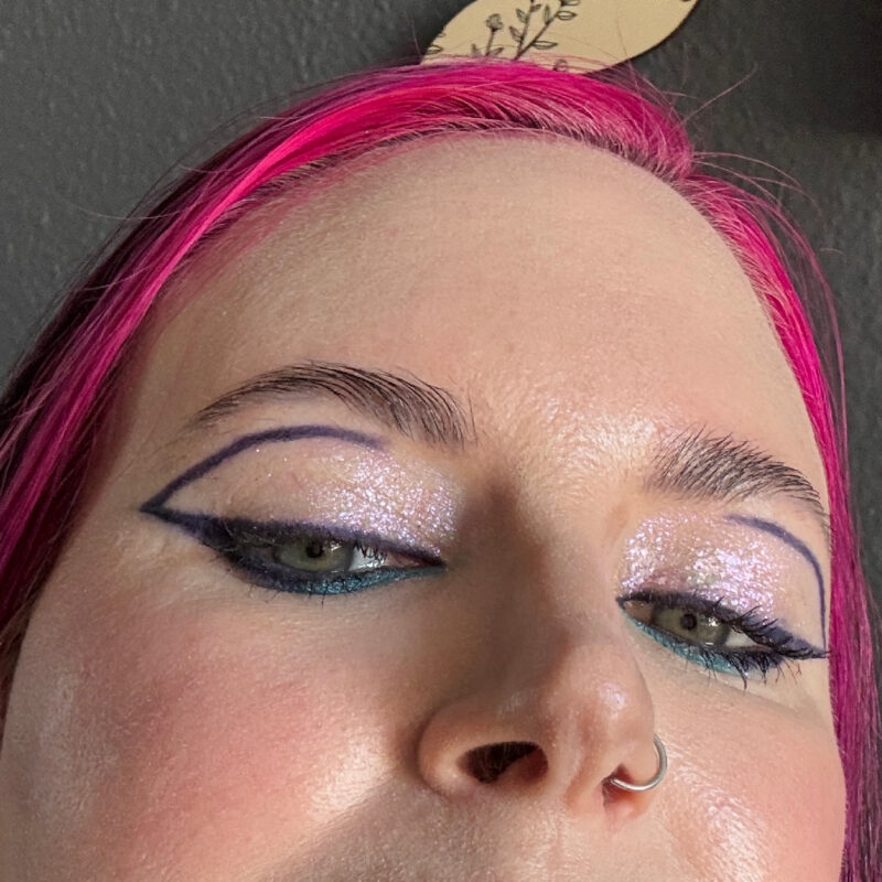 Bold Blue Graphic Eyeliner for blue green eyes