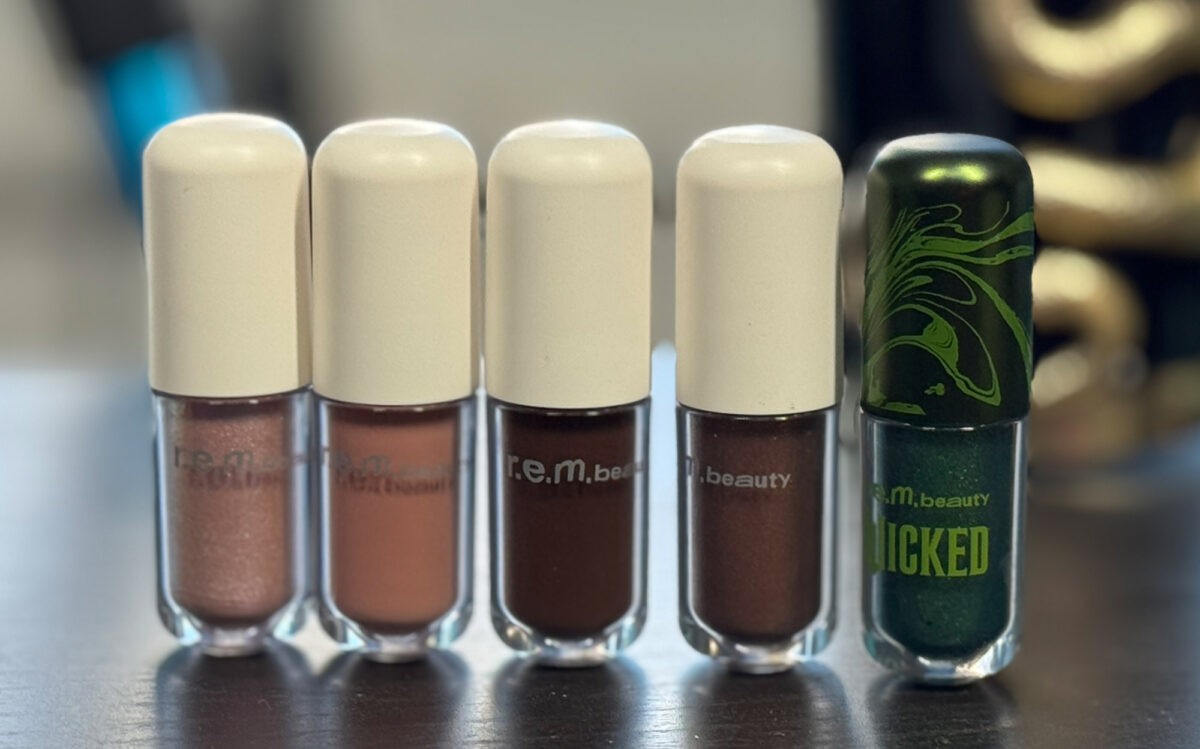 R.E.M. Beauty Starlet Liquid Eyeshadow Review