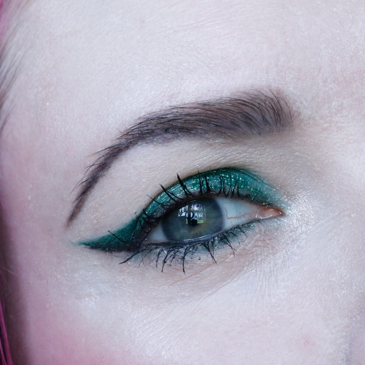 REM Wicked Elphaba Magic Unleashed eyeshadow look