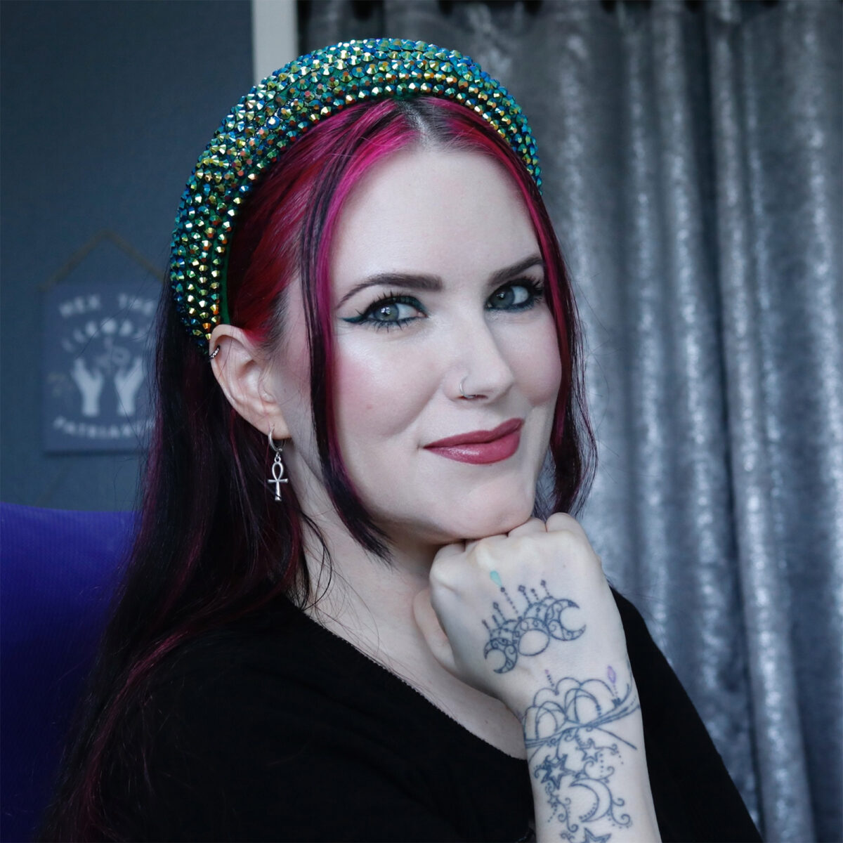 r.e.m. beauty x Wicked elphaba makeup collection look
