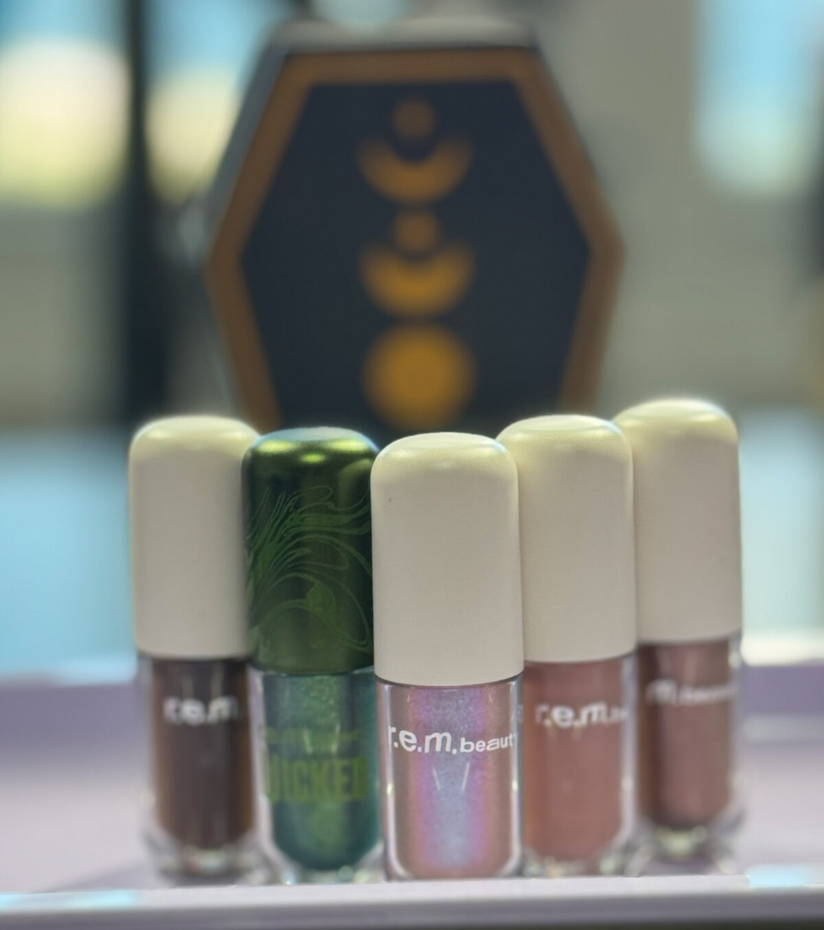 R.E.M. Beauty Starlet Liquid Eyeshadow shades comparison, swatches, eyeshadow demo, eyeshadow tutorial